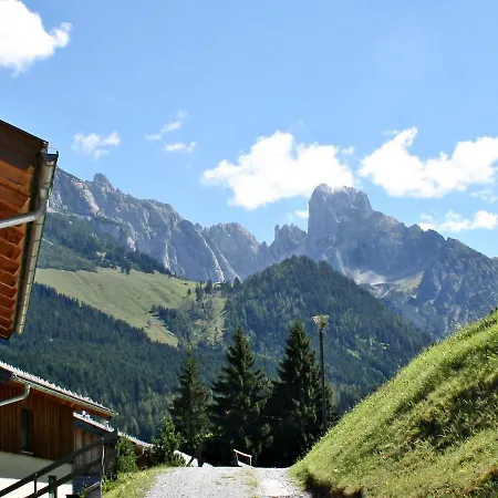 Ferienhaus Holiday Alpenrose.10 *